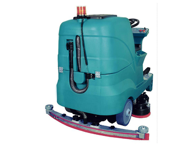 三刷驾驶式洗地机CY-DC980