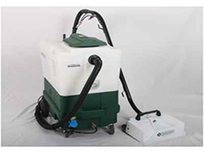 吸尘器