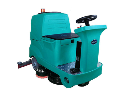 三刷，边刷驾驶式洗地机CY-DC980